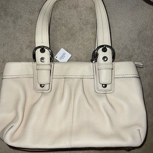 Coach cream leather 15x9x4